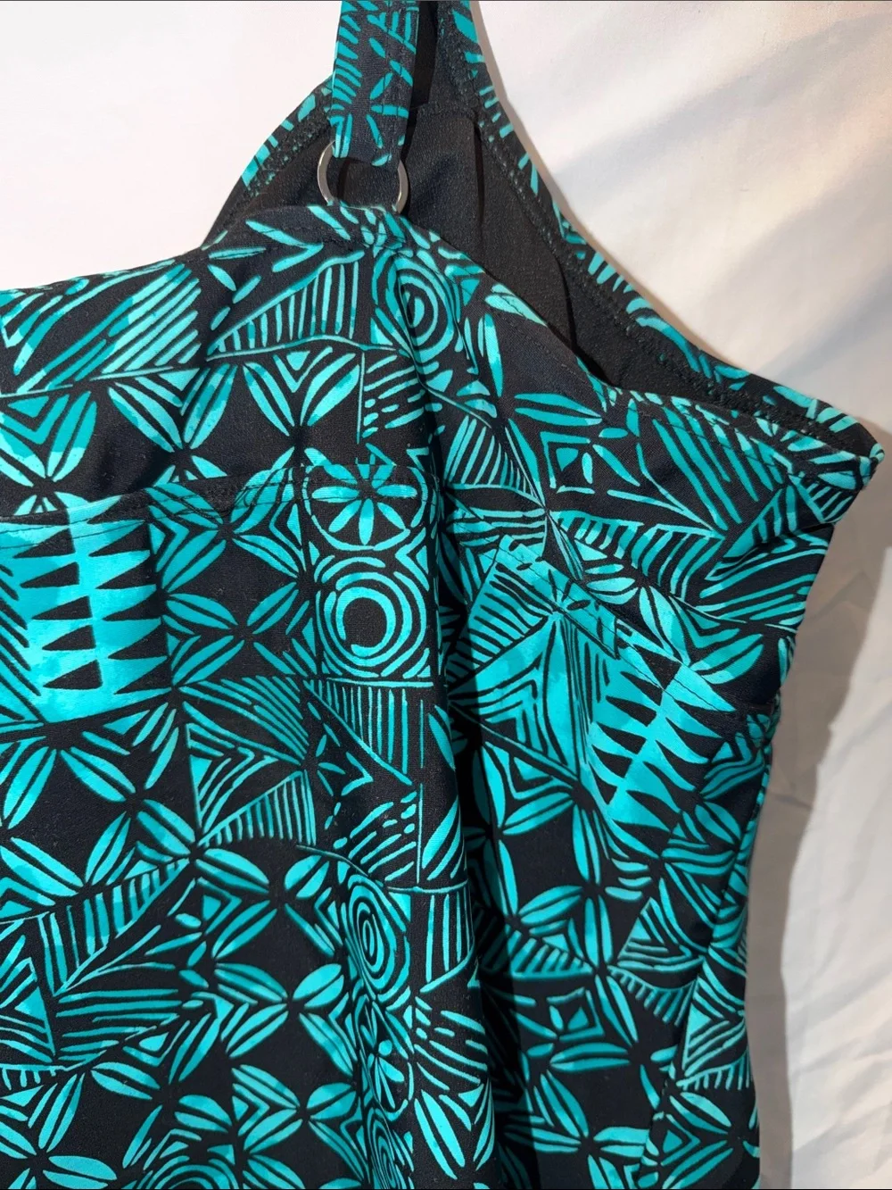 St John’s Bay Swim Top only. Teal & Black, Plus SZ 22, PTP 22”, Padded, (T1-365)